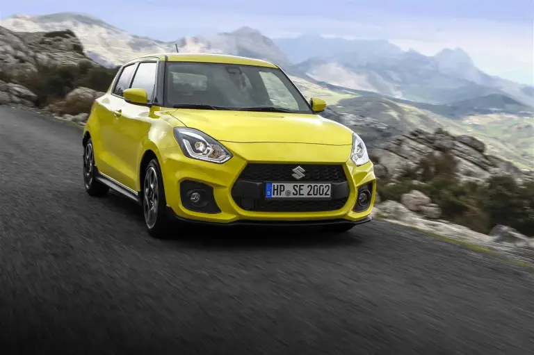 Suzuki Swift Sport 2018 - foto ufficiali - 22