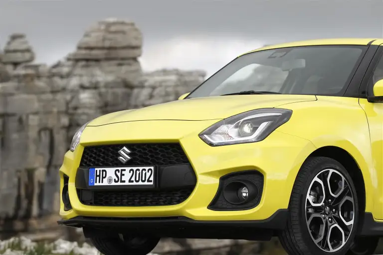 Suzuki Swift Sport 2018 - foto ufficiali - 28