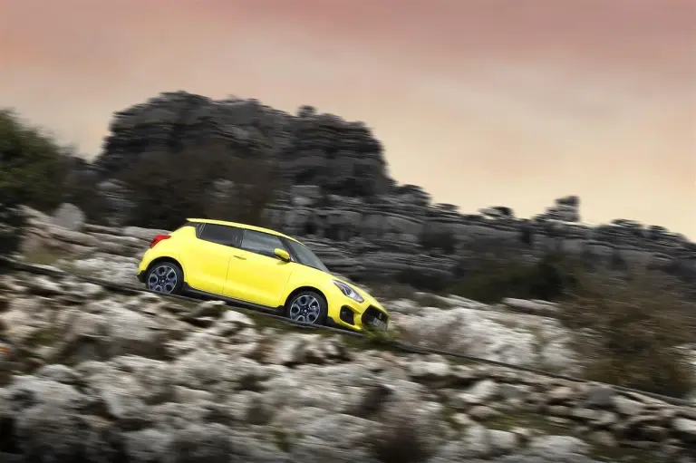 Suzuki Swift Sport 2018 - foto ufficiali - 3