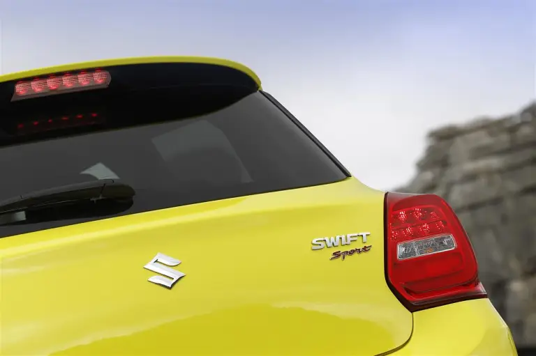 Suzuki Swift Sport 2018 - foto ufficiali - 48