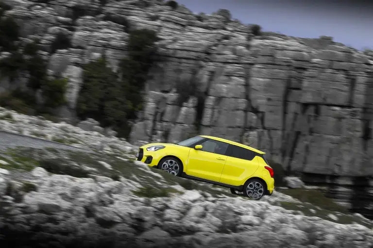 Suzuki Swift Sport 2018 - foto ufficiali - 5