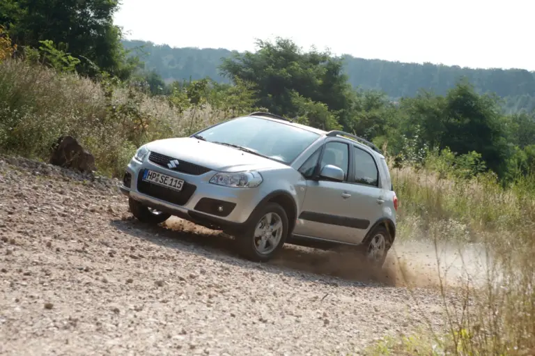 Suzuki SX4 2.0 DDiS 2WD GL - 3