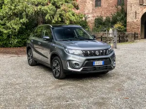 Suzuki Vitara Hybrid 2022 Automatica - Prova su Strada - 1