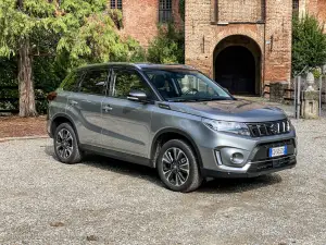 Suzuki Vitara Hybrid 2022 Automatica - Prova su Strada - 3