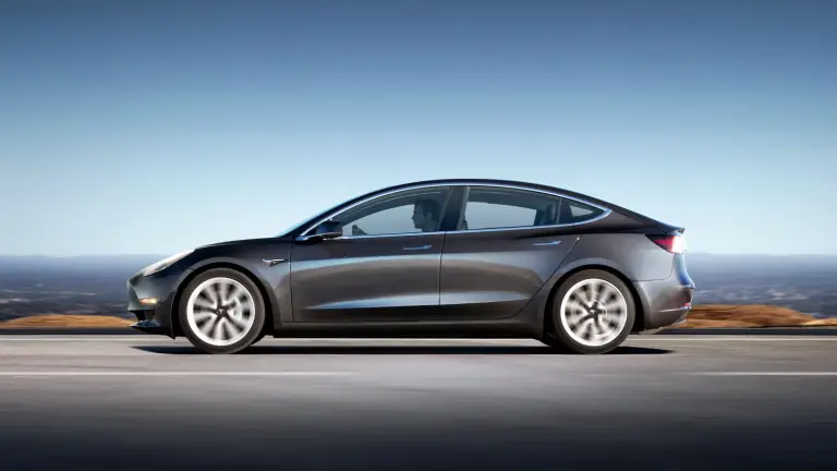 Tesla Model 3 Air Suspension - 3