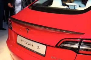 Tesla Model 3 - Salone di Parigi 2018 - 26