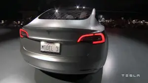 Tesla Model 3 - 20