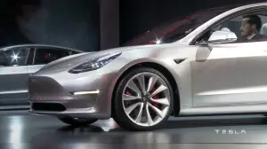 Tesla Model 3 - 5