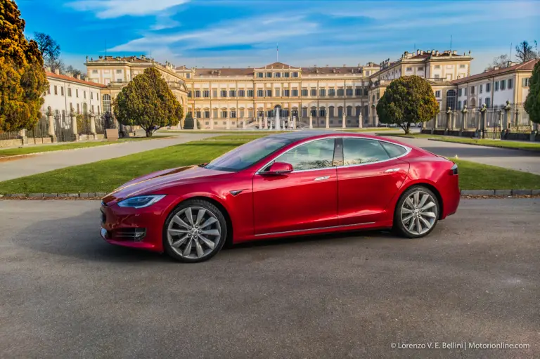 Tesla Model S 100D - Prova su Strada - 6