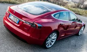 Tesla Model S 100D - Prova su Strada - 22