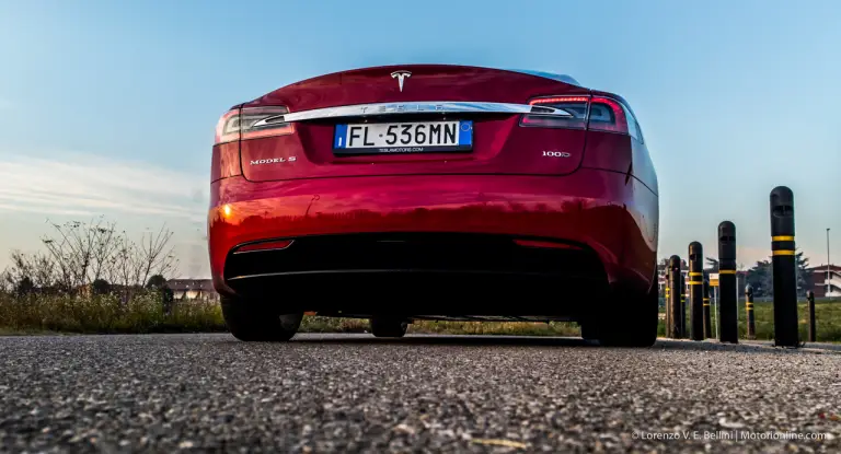 Tesla Model S 100D - Prova su Strada - 24