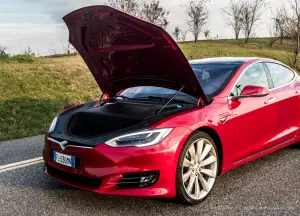 Tesla Model S 100D - Prova su Strada