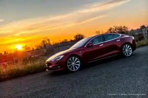 Tesla Model S 100D - Prova su Strada