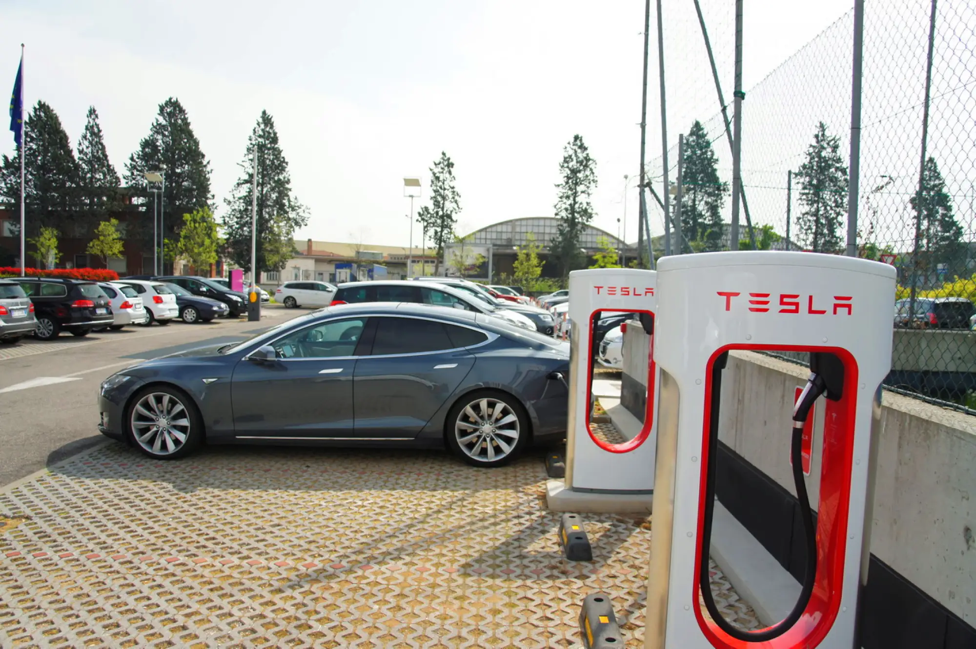 Tesla Model S P85D primo contatto 2015 - 2