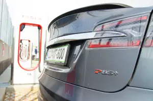 Tesla Model S P85D primo contatto 2015