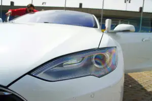 Tesla Model S P85D primo contatto 2015