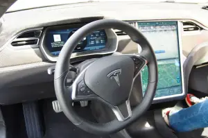 Tesla Model S P85D primo contatto 2015 - 21