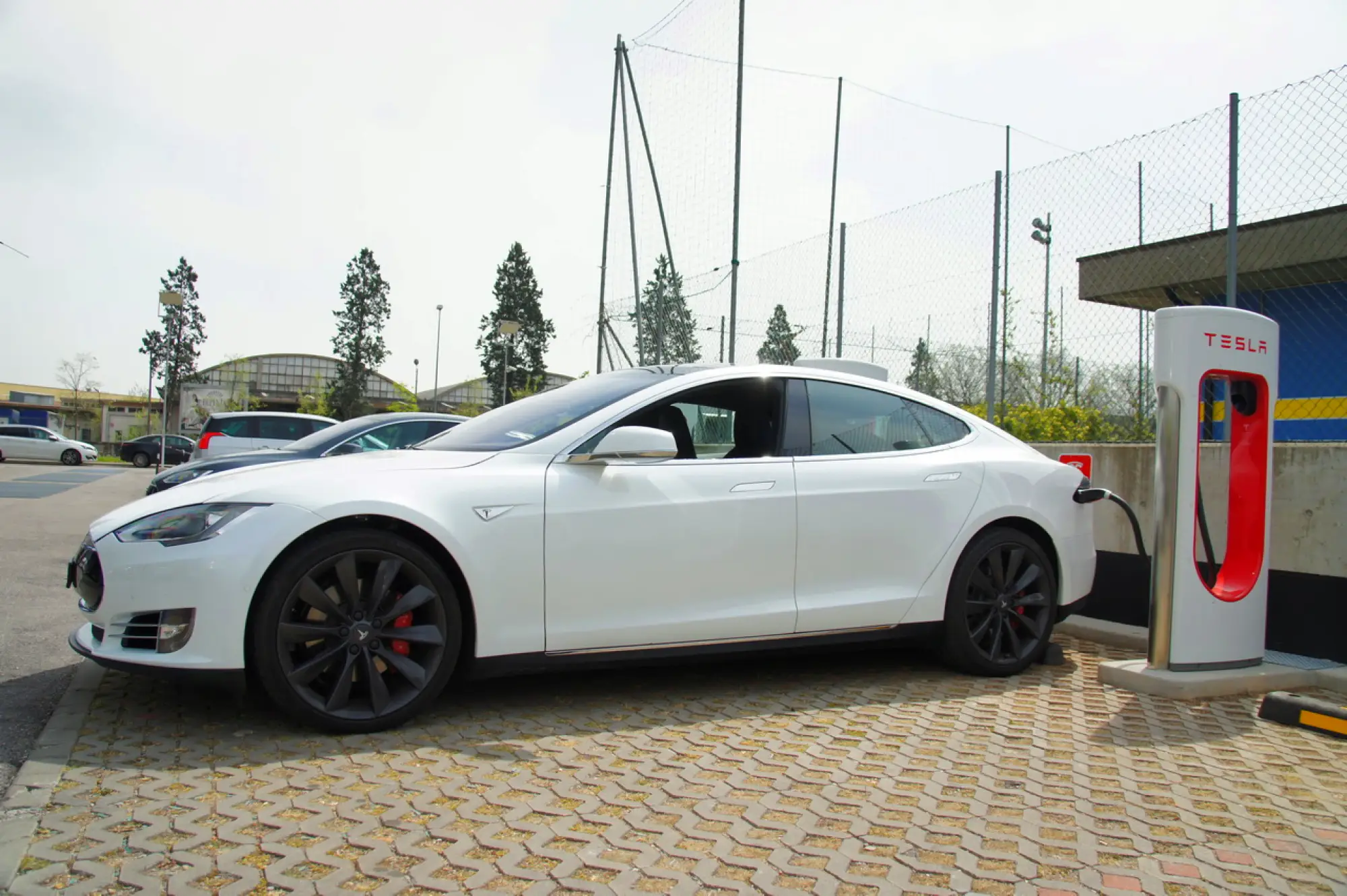 Tesla Model S P85D primo contatto 2015 - 50