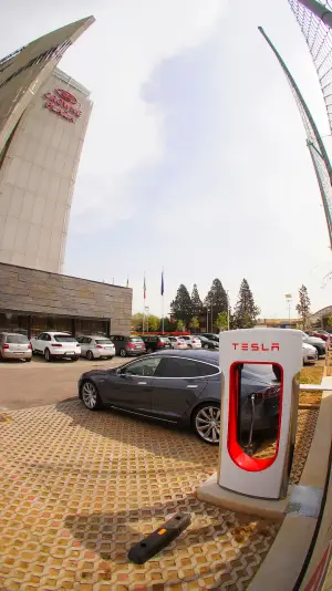 Tesla Model S P85D primo contatto 2015 - 58