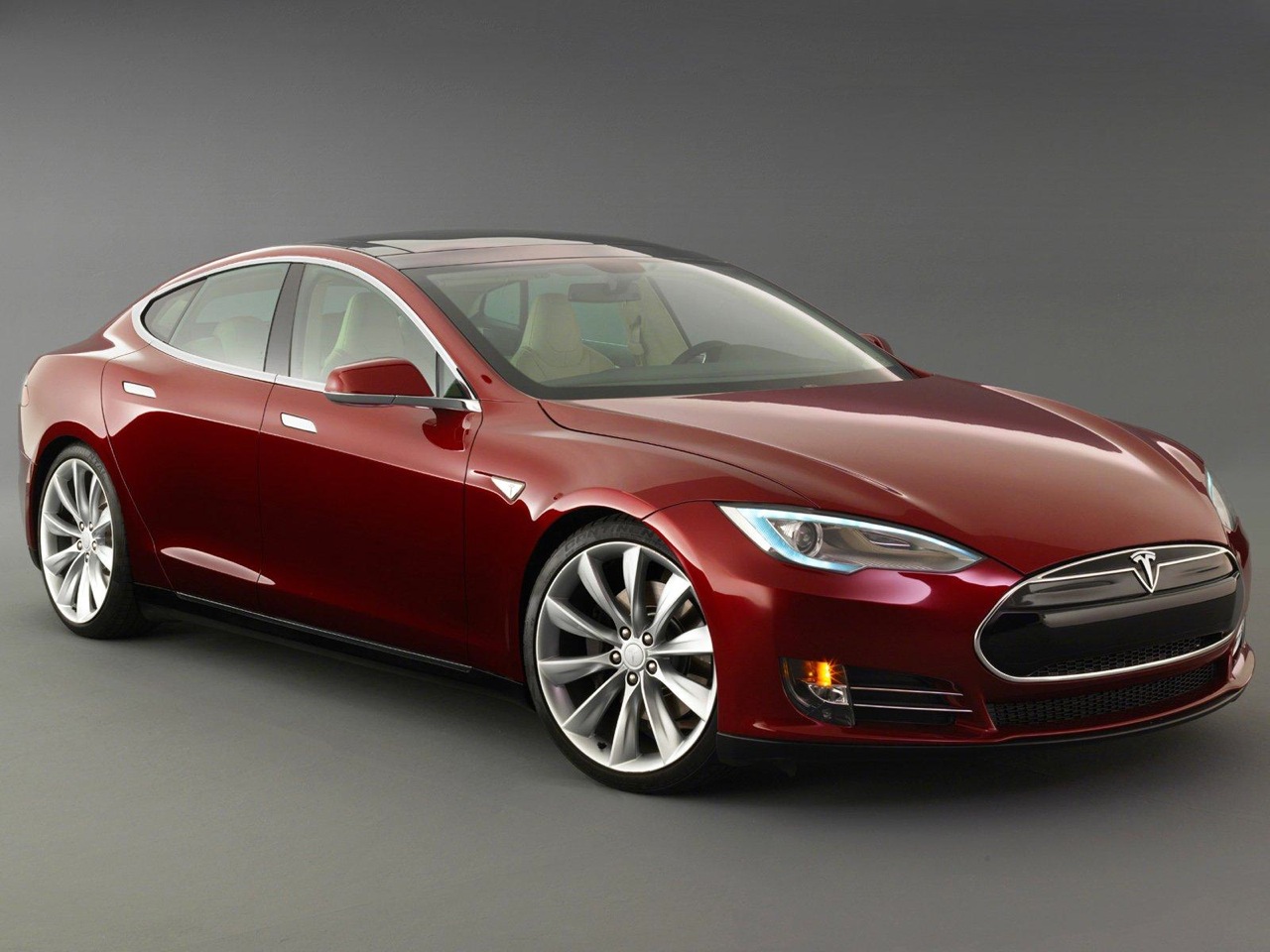 Tesla Model S Performance Plus