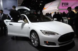 Tesla Model S - Salone di Detroit 2015
