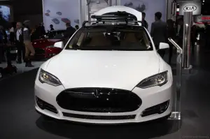 Tesla Model S - Salone di Detroit 2015