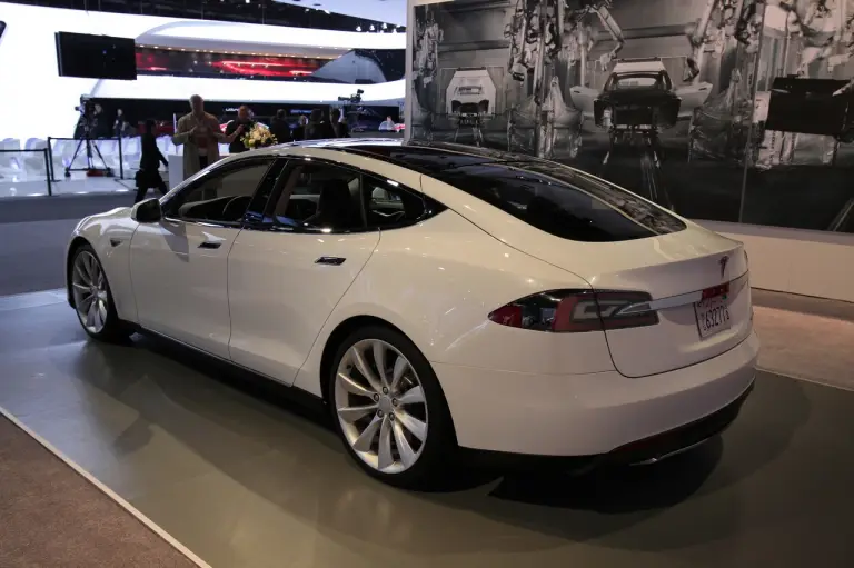 Tesla Model S Signature - Salone di Detroit 2012 - 12