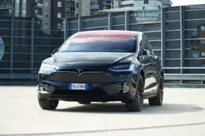 Tesla Model X 100D - Prova Su Strada