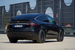 Tesla Model X 100D - Prova Su Strada - 9