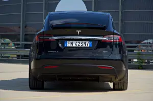 Tesla Model X 100D - Prova Su Strada - 8