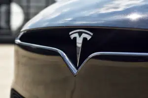 Tesla Model X 100D - Prova Su Strada - 5