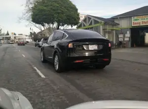 Tesla Model X - Foto spia 16-02-2015 - 3
