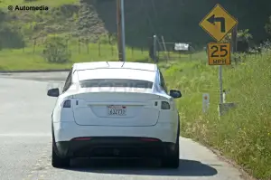 Tesla Model X - Foto spia 25-03-2015 - 8