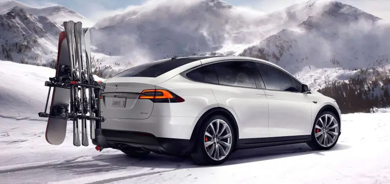 Tesla Model X - 1