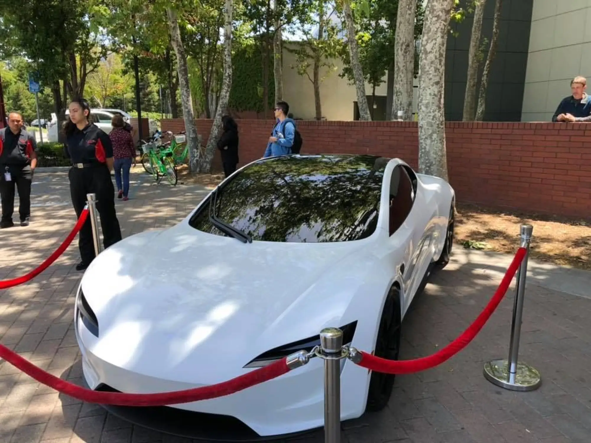 Tesla Roadster 2020 bianca - 10