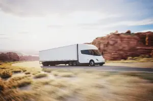 Tesla Semi - Foto agosto 2022 - 2