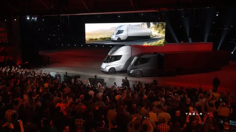 Tesla Semi Truck - 11