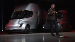 Tesla Semi Truck - 14