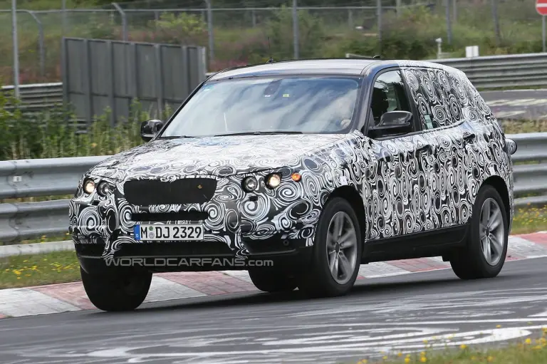 Test della nuova BMW X3 sul Nurburgring - 5