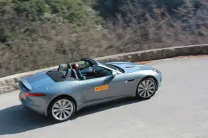 Test Pirelli Sottozero & Jaguar F-Type