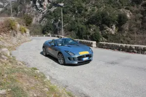 Test Pirelli Sottozero & Jaguar F-Type