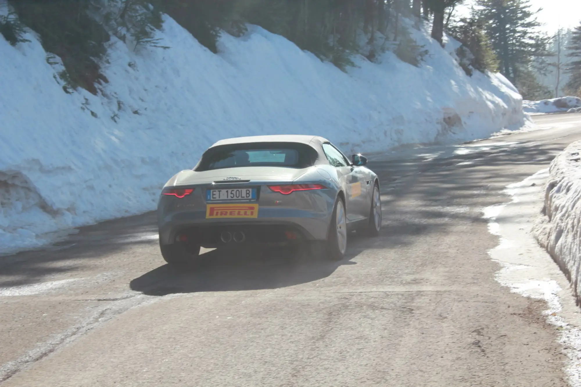 Test Pirelli Sottozero & Jaguar F-Type - 55