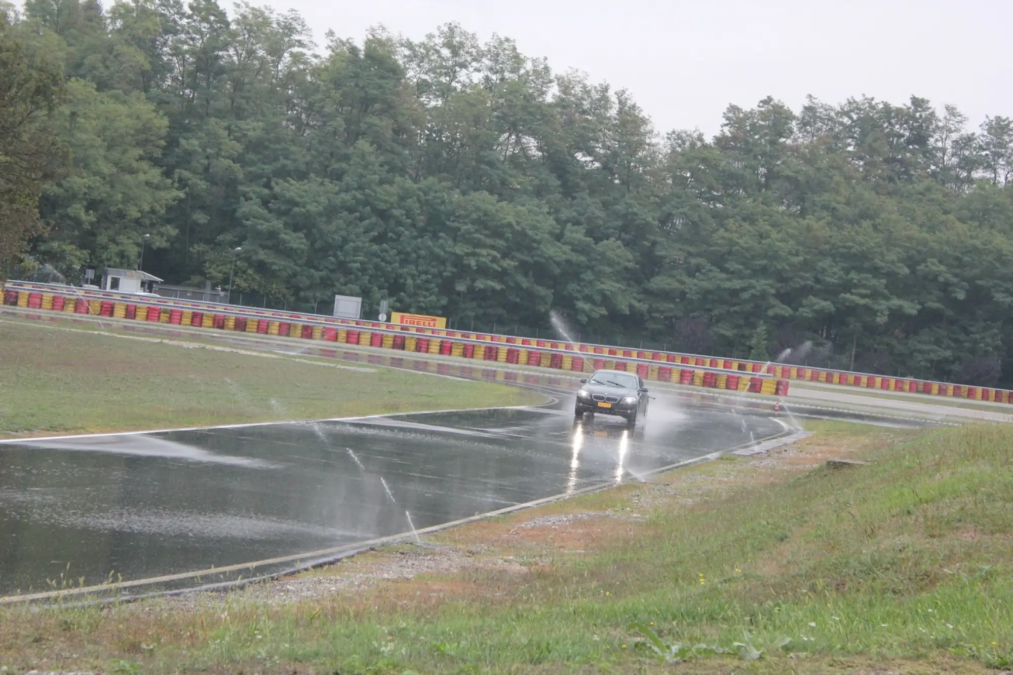 Test pneumatici Pirelli P7 Cinturato sul Campo Prove Pirelli di Vizzola Ticino - 17