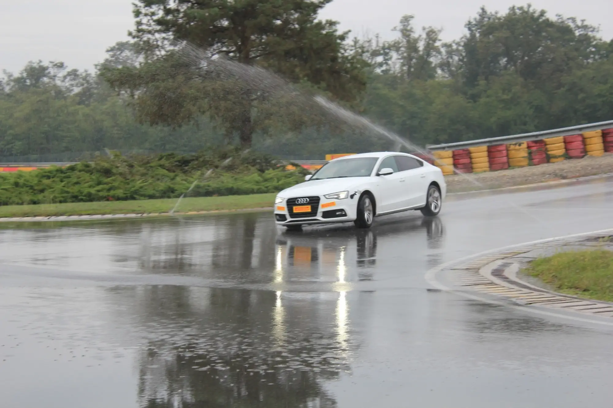 Test pneumatici Pirelli P7 Cinturato sul Campo Prove Pirelli di Vizzola Ticino - 69