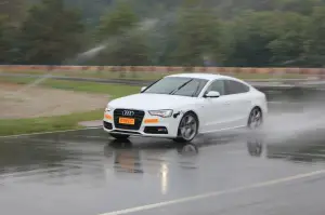 Test pneumatici Pirelli P7 Cinturato sul Campo Prove Pirelli di Vizzola Ticino