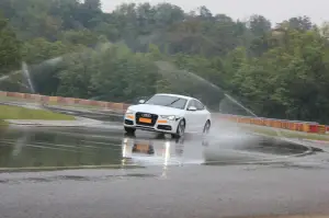 Test pneumatici Pirelli P7 Cinturato sul Campo Prove Pirelli di Vizzola Ticino