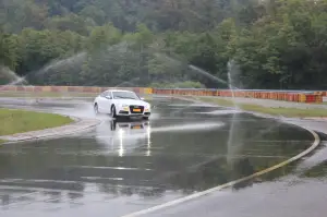 Test pneumatici Pirelli P7 Cinturato sul Campo Prove Pirelli di Vizzola Ticino
