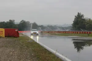 Test pneumatici Pirelli P7 Cinturato sul Campo Prove Pirelli di Vizzola Ticino