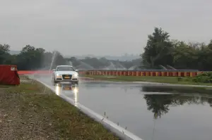 Test pneumatici Pirelli P7 Cinturato sul Campo Prove Pirelli di Vizzola Ticino