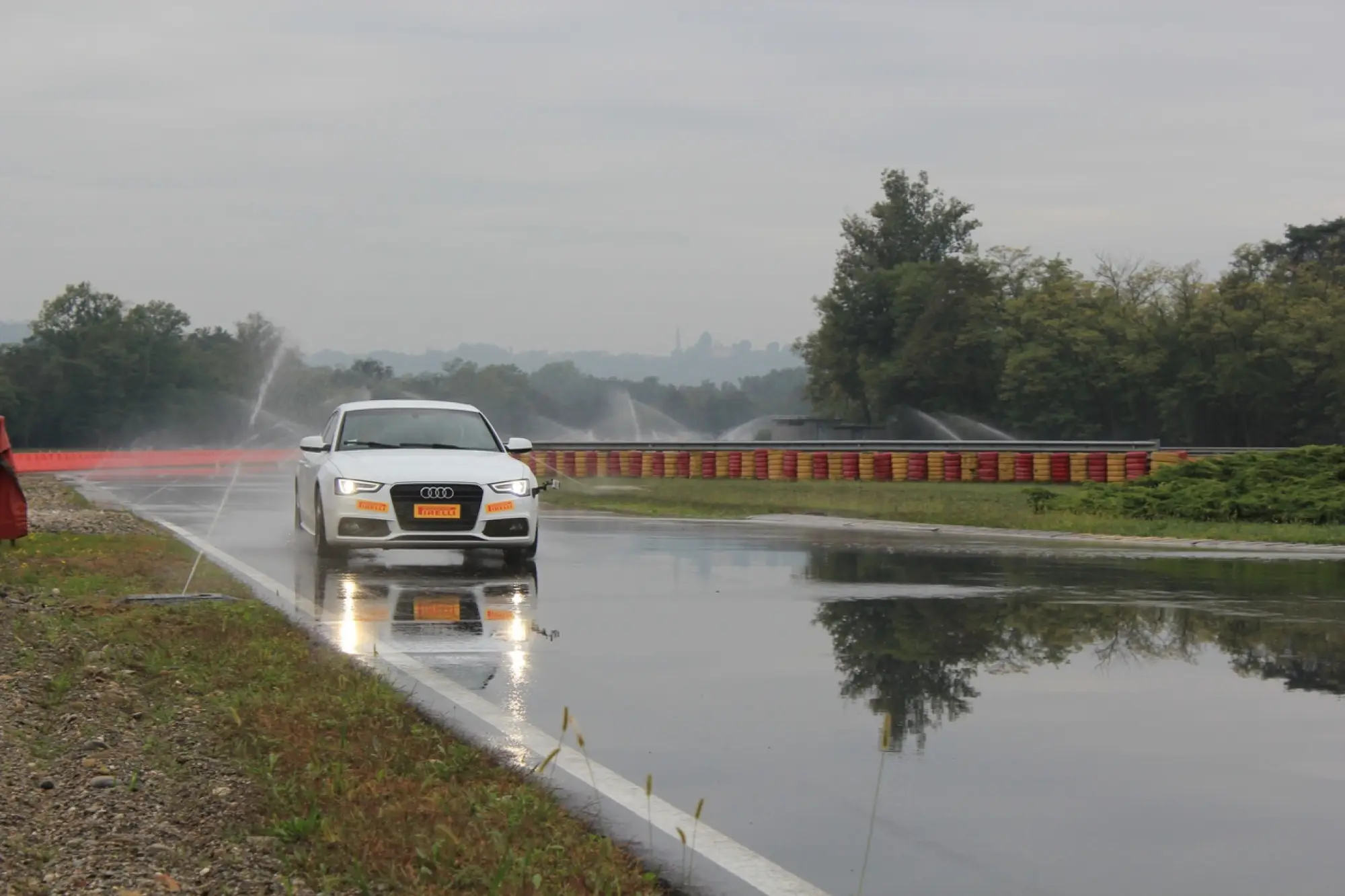 Test pneumatici Pirelli P7 Cinturato sul Campo Prove Pirelli di Vizzola Ticino - 101